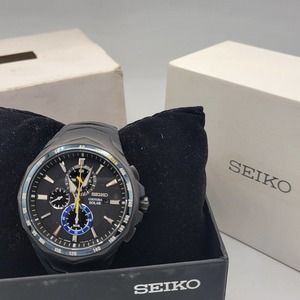 Seiko Mens Coutura Solar Jimmie Johnson Special Edition Chronograph Watch SSC697